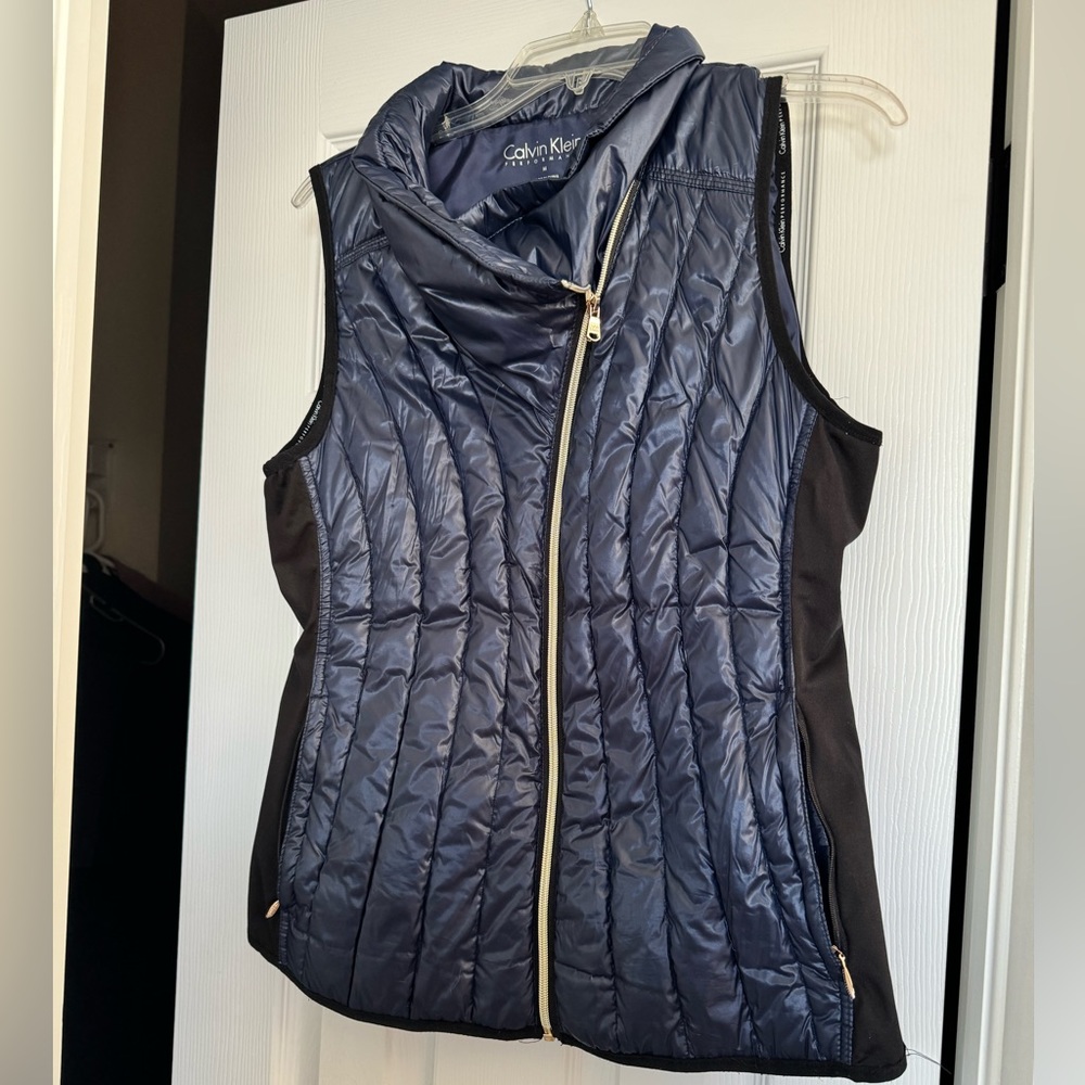 Calvin Klein Dark Blue Performance Down Puffer Vest